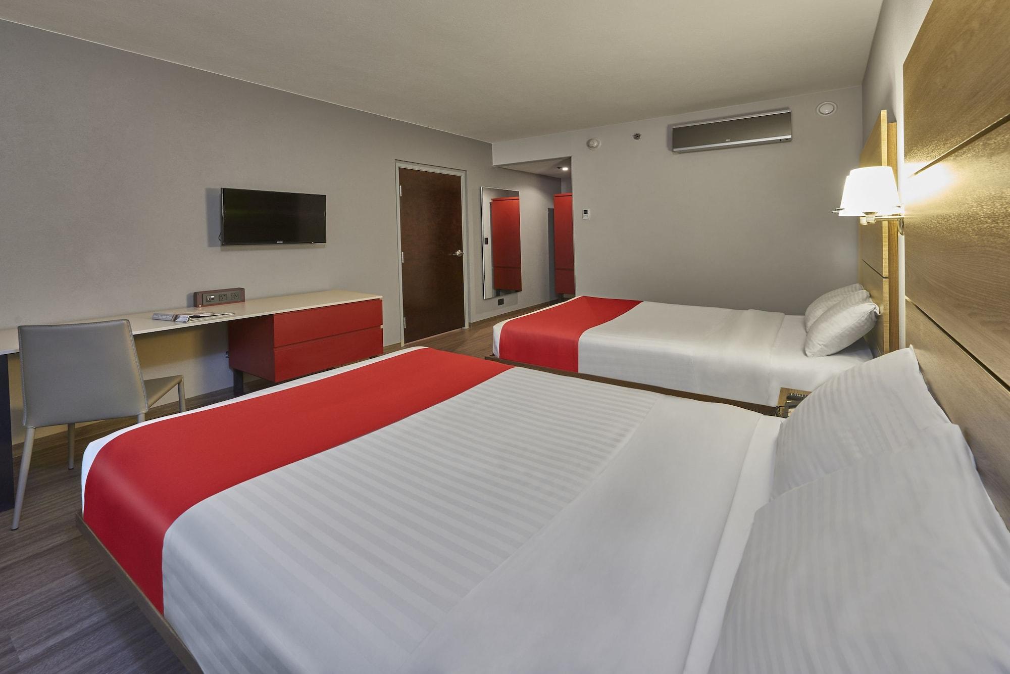 City Express Plus By Marriott Leon Centro De Convenciones Екстериор снимка