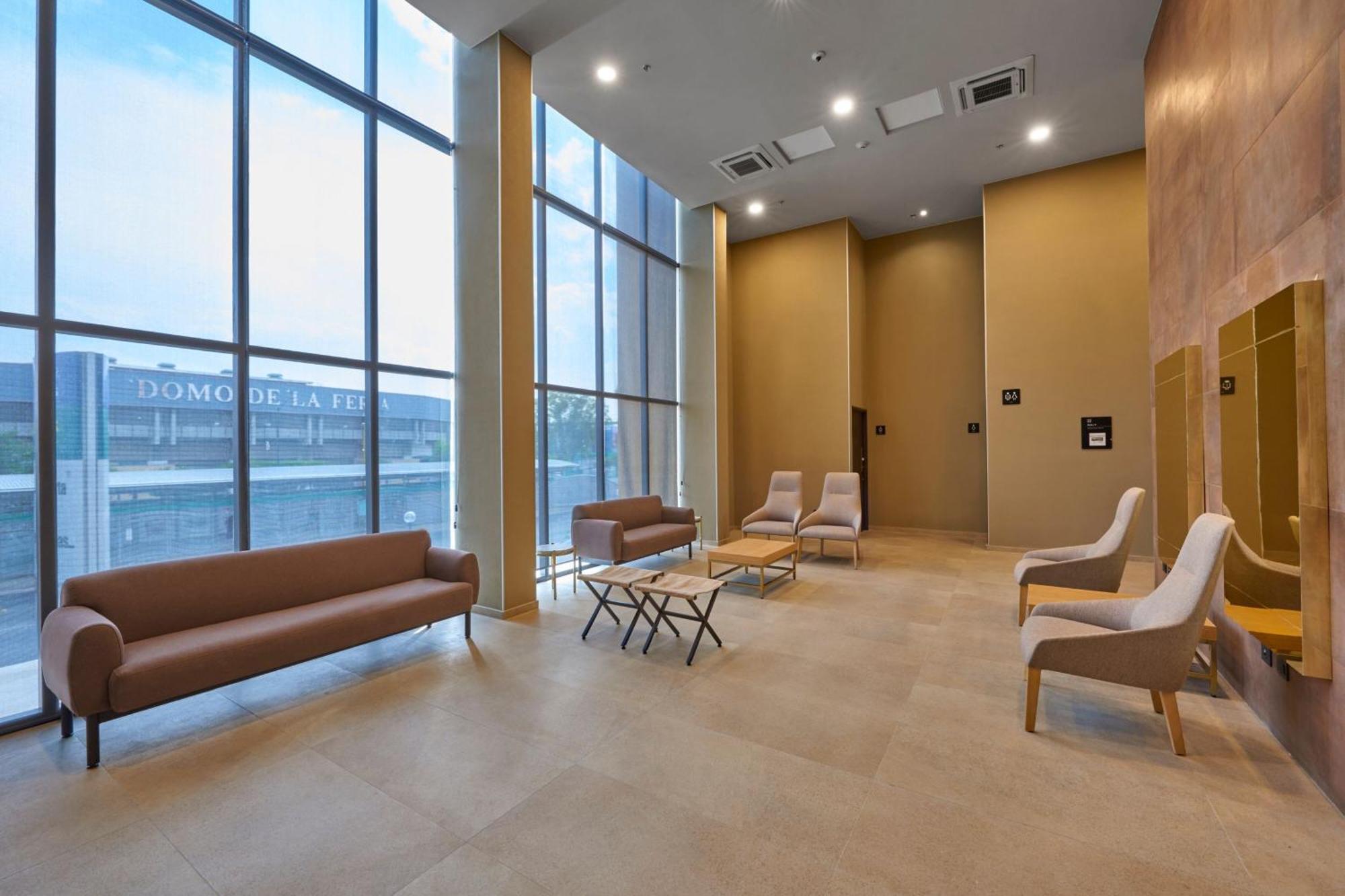 City Express Plus By Marriott Leon Centro De Convenciones Екстериор снимка