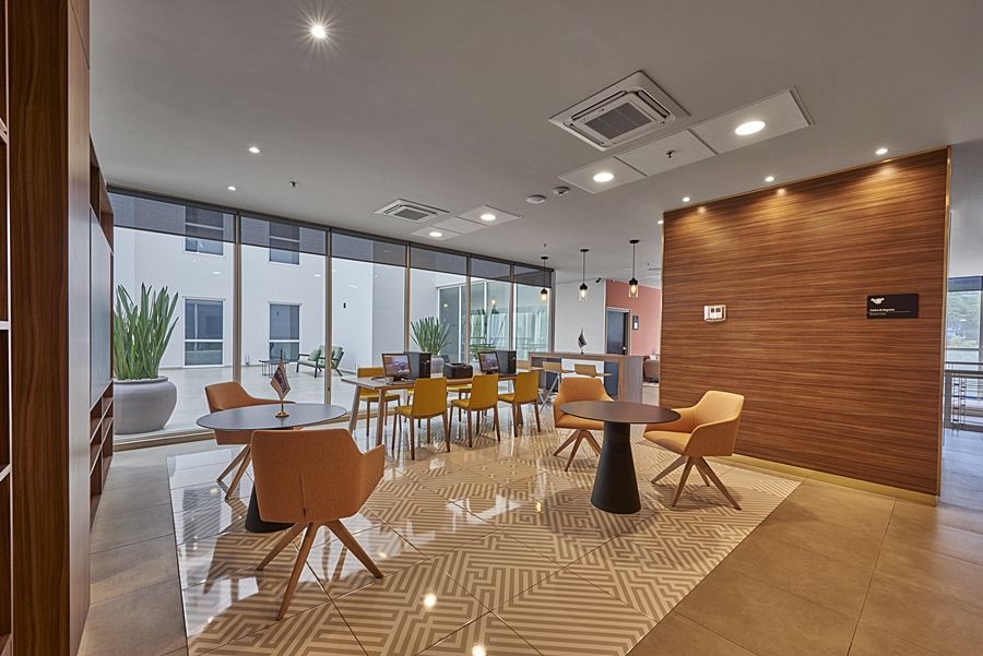 City Express Plus By Marriott Leon Centro De Convenciones Екстериор снимка